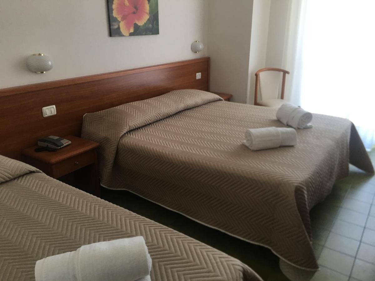 Hotel Sorriso Numana Luaran gambar