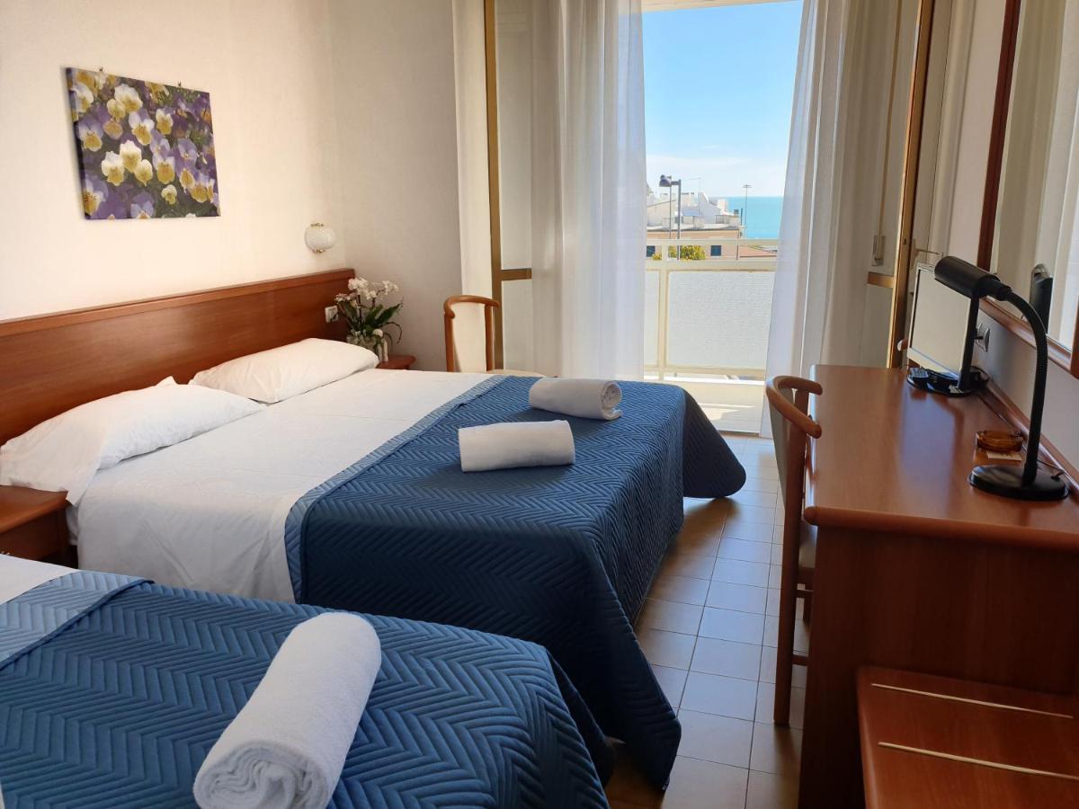 Hotel Sorriso Numana Luaran gambar