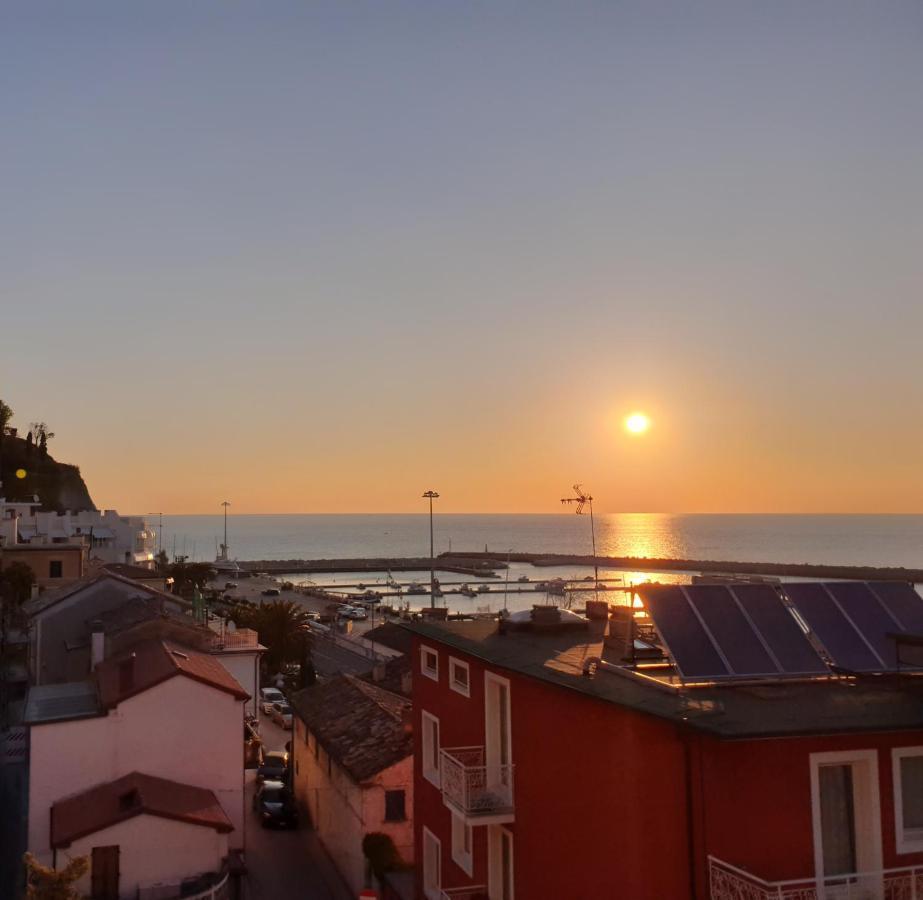 Hotel Sorriso Numana Luaran gambar