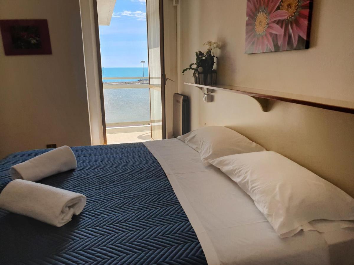 Hotel Sorriso Numana Luaran gambar