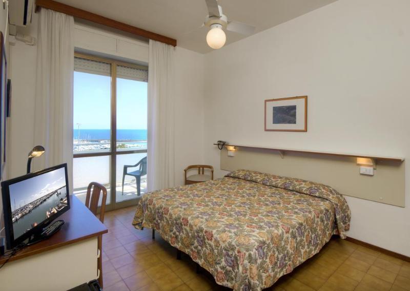 Hotel Sorriso Numana Luaran gambar